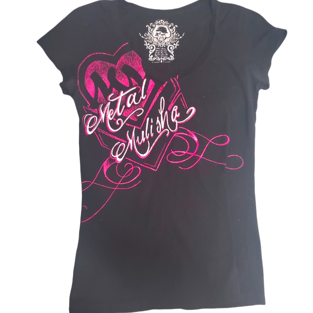 Metal Mulisha black and Pink t shirt